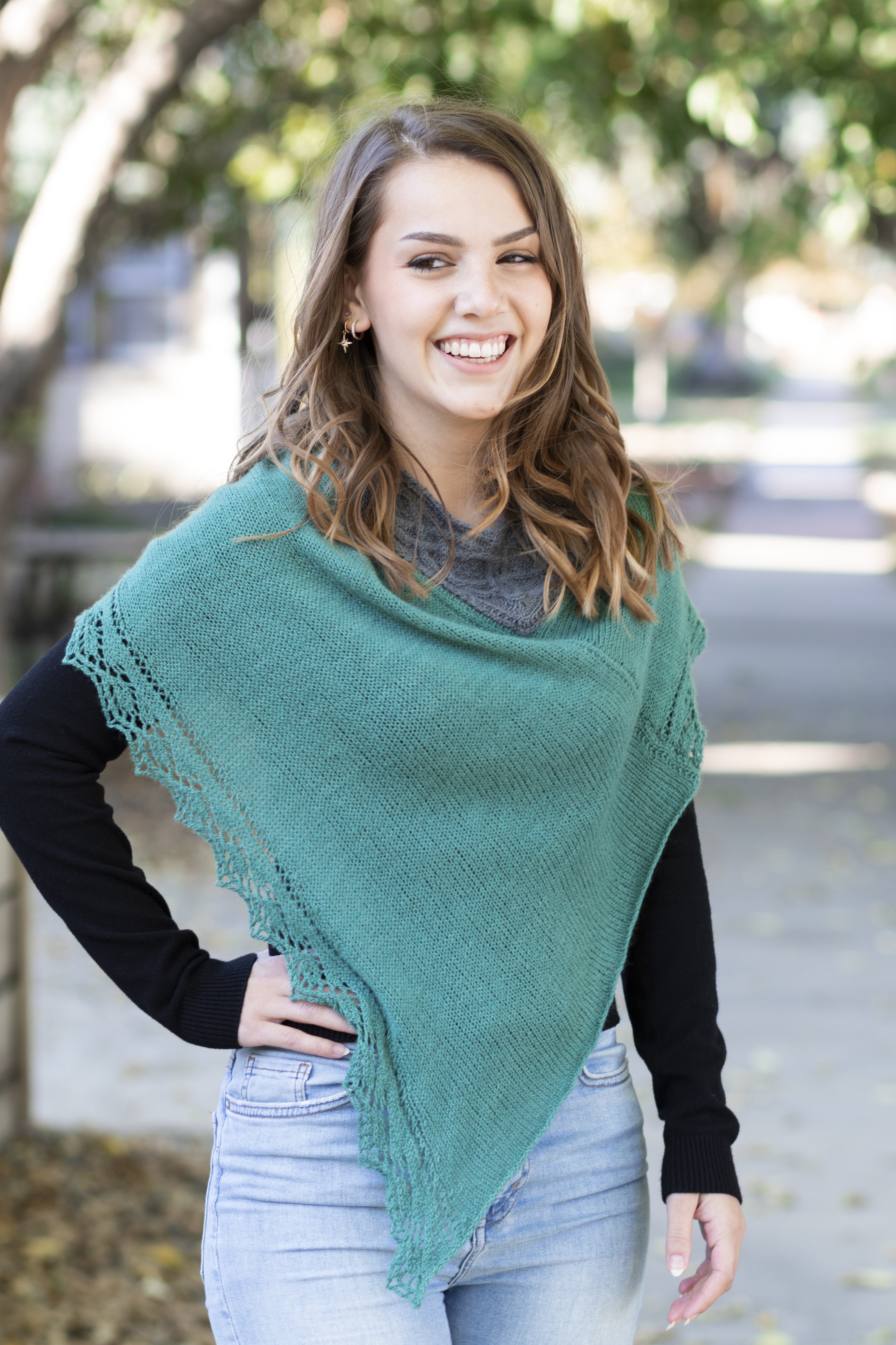 Last Leaves Poncho – Windy Valley Muskox